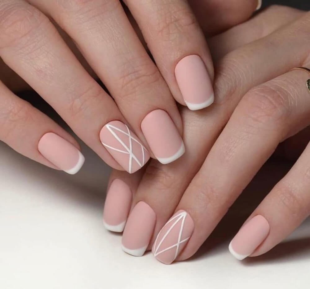 Những mẫu nail đơn giản dễ thương hot trend và ấn tượng nhất 2022