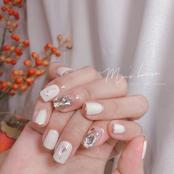 100+ Mẫu nail màu nước gạo mang vẻ đẹp sang trọng