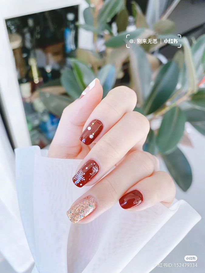 Tổng hợp những mẫu nail đơn giản sang trọng đang được “đặt chỗ” nhiều nhất dịp Giáng sinh