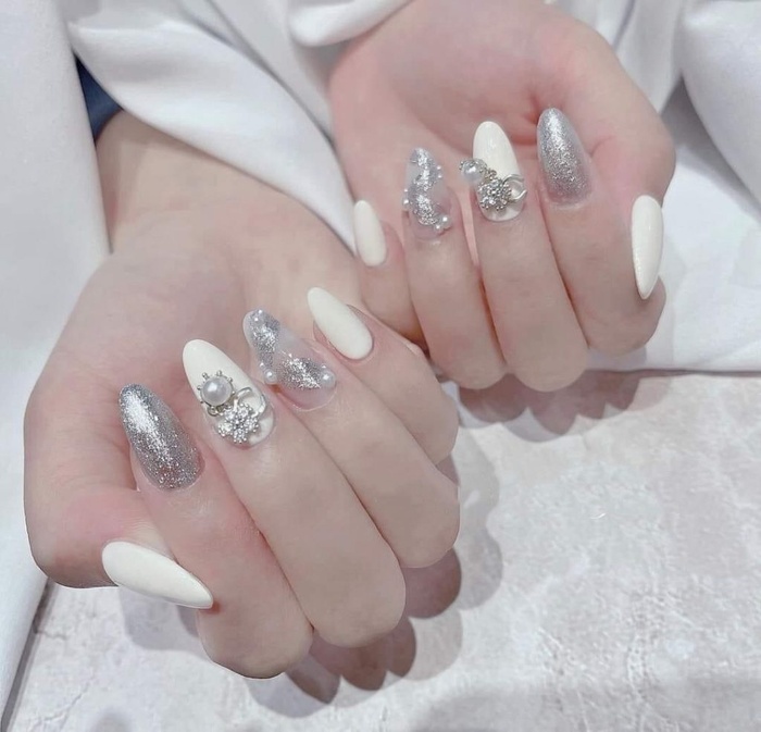 Top 15 mẫu nail đính đá được yêu thích nhất - Hình 12