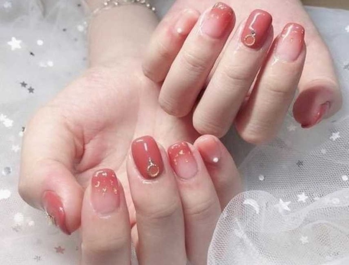 Top 15 mẫu nail đính đá được yêu thích nhất - Ảnh 6