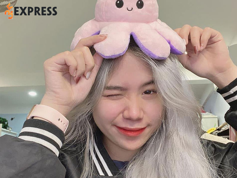 su-nghiep-youtuber-va-streamer-crab-sammy-dao-35express