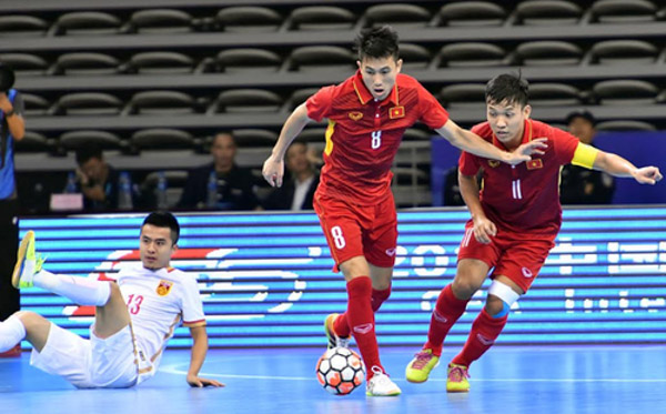 Futsal là gì? Sự khác biệt giữa futsal và bóng đá thông thường - NamPt Sport