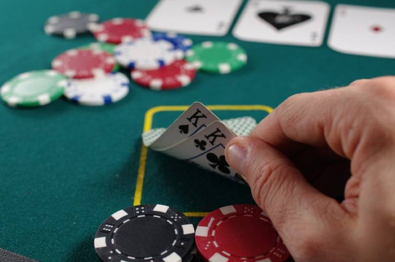 Stud Poker là gì? Cách chơi và chiến lược tốt nhất