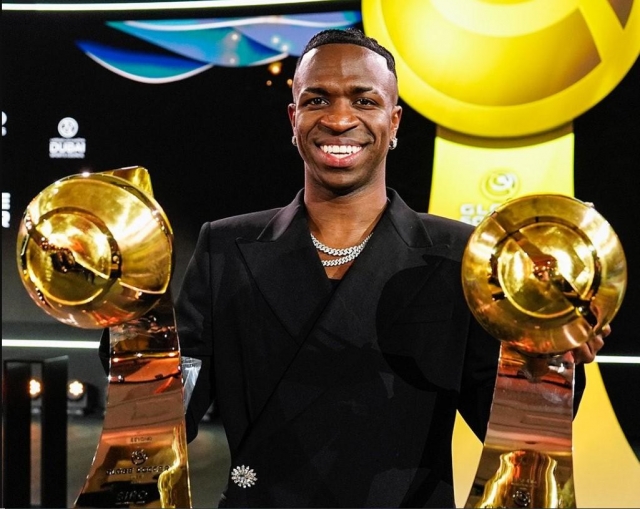 CHÍNH THỨC: Vinicius Jr đánh bại Rodri, giành Quả bóng vàng Dubai 2024