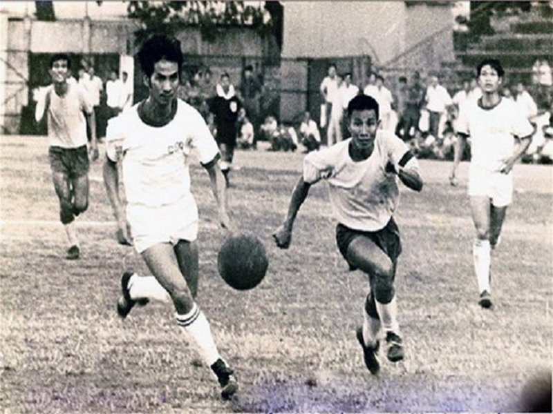 Lịch sử quả bóng đá