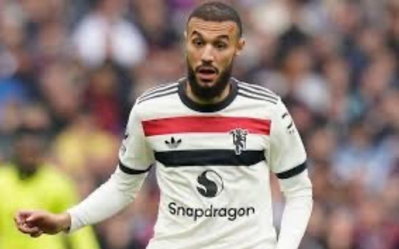 Noussair Mazraoui hậu vệ đa năng của bóng đá Maroc