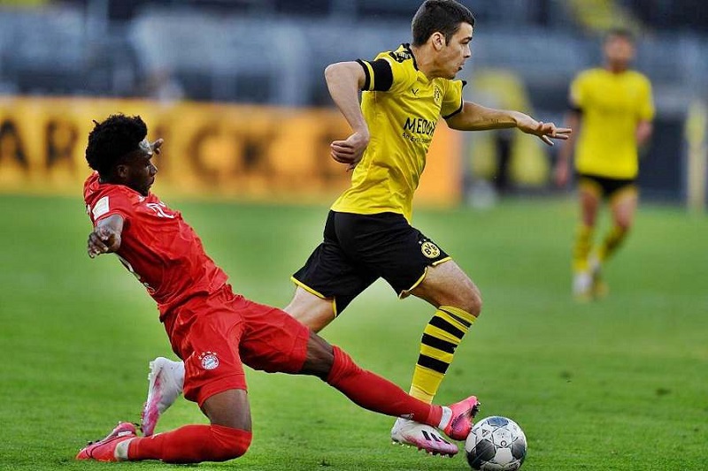 Đá thòng là gì? Vị trí tối quan trọng trong sơ đồ bóng đá